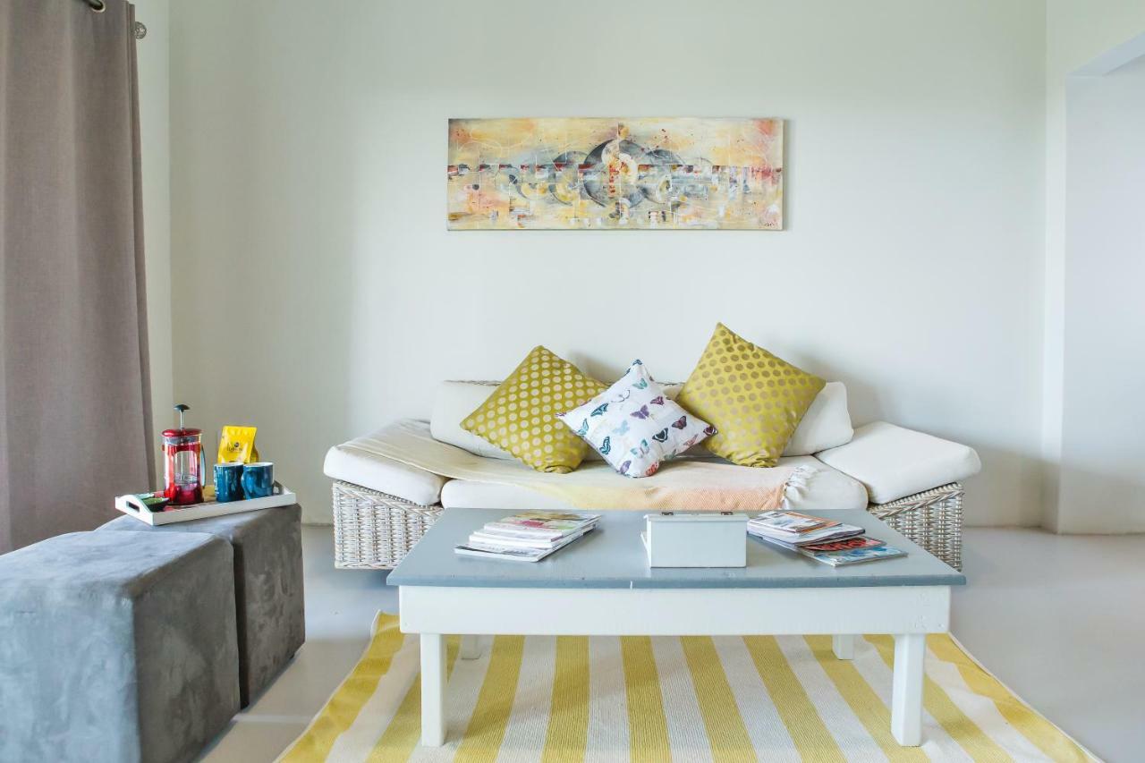 Three Feathers Cottages Langebaan Esterno foto