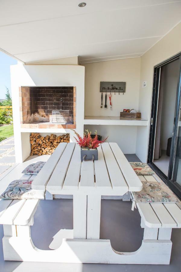 Three Feathers Cottages Langebaan Esterno foto