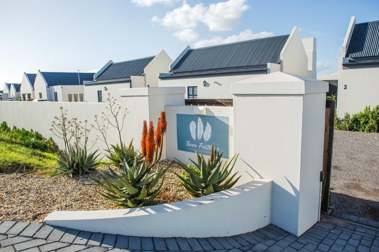Three Feathers Cottages Langebaan Esterno foto
